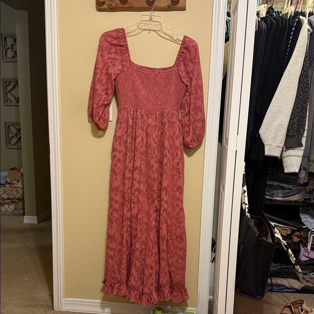 Chic Mauve Maxi Dress with Puff Sleeves